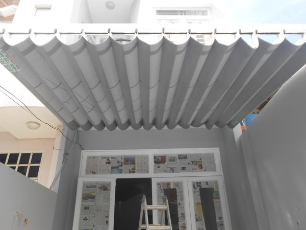 khac_nhau_giua_mai_hien_co_dinh_va_mai_xep_luon_song