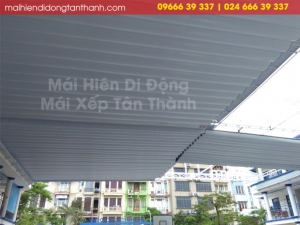 Mái xếp kéo lượn sóng che nắng mưa sân trường học