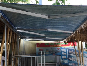 Lắp mái hiên di động cho quán cafe