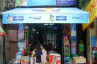 Cách lắp đặt mái hiên di động không bị trái phép