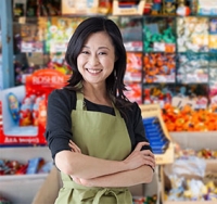 Kinh doanh thuận lợi hơn nhờ việc lắp đặt mái hiên di động